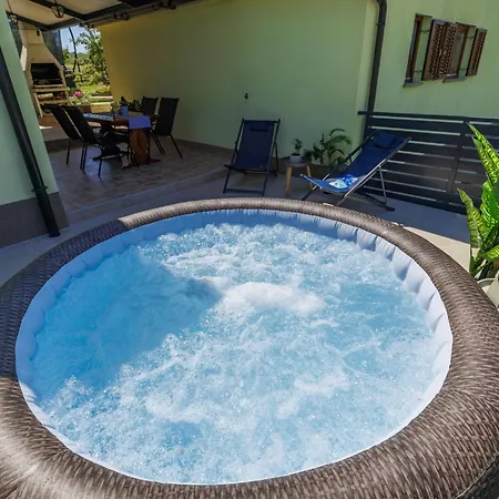 Сasa de vacaciones Branka By Interhome *